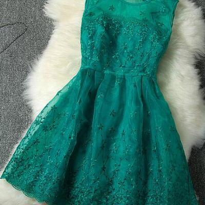 Organza embroidery dress--green